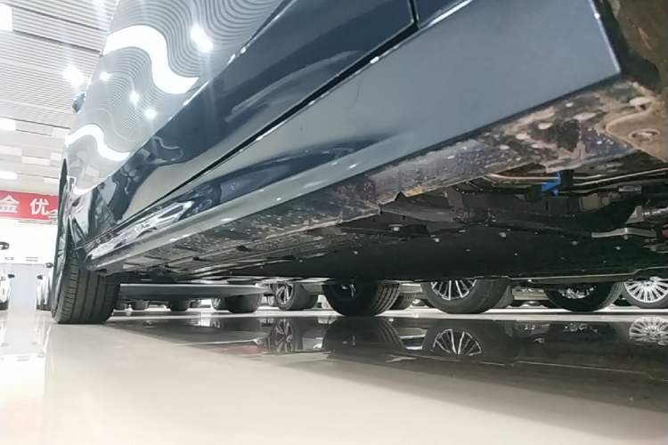 Used Geely Galaxy A7 2025 Model EM-i 150km Exploration+ Edition Right Side Sill
