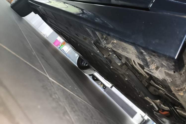 Used Geely Galaxy A7 2025 Model EM-i 150km Starship Edition Right Side Sill