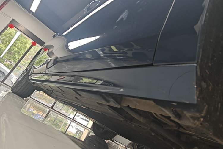 Used Geely Galaxy A7 2025 Model EM-i 150km Starship Edition Right Side Sill