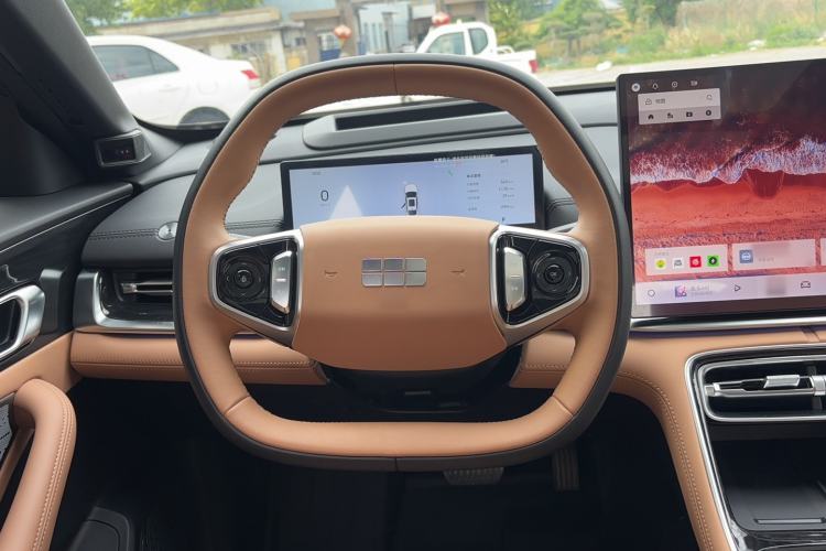 Used Geely Galaxy A7 2025 Model EM-i 150km Starship Edition Steering Wheel
