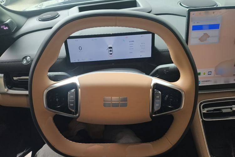 Used Geely Galaxy A7 2025 Model EM-i 150km Starship Edition Steering Wheel