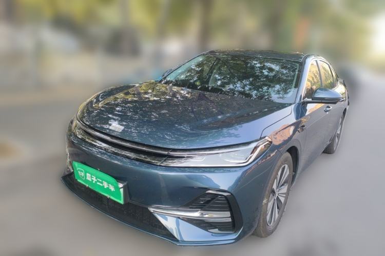 Geely Galaxy A7 2025 Model EM-i 150km Exploration+ Edition