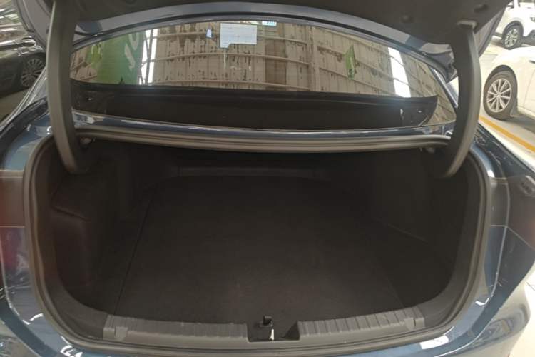 Used Geely Galaxy A7 2025 Model EM-i 150km Starship Edition Trunk