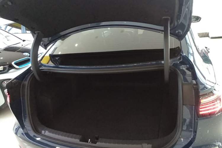 Used Geely Galaxy A7 2025 Model EM-i 150km Starship Edition Trunk