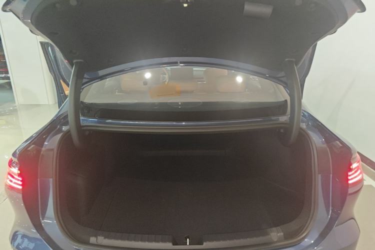 Used Geely Galaxy A7 2025 Model EM-i 150km Starship Edition Trunk