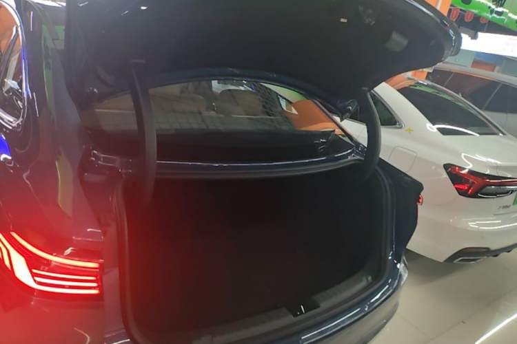 Used Geely Galaxy A7 2025 Model EM-i 150km Starship Edition Trunk