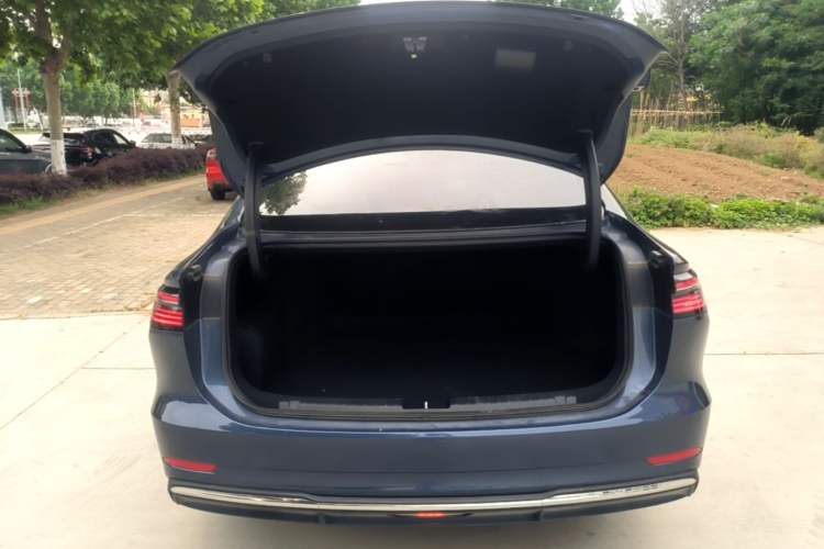 Used Geely Galaxy A7 2025 Model EM-i 150km Starship Edition Trunk