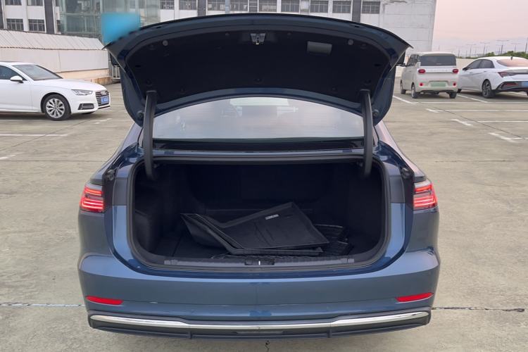 Used Geely Galaxy A7 2025 Model EM-i 150km Starship Edition Trunk