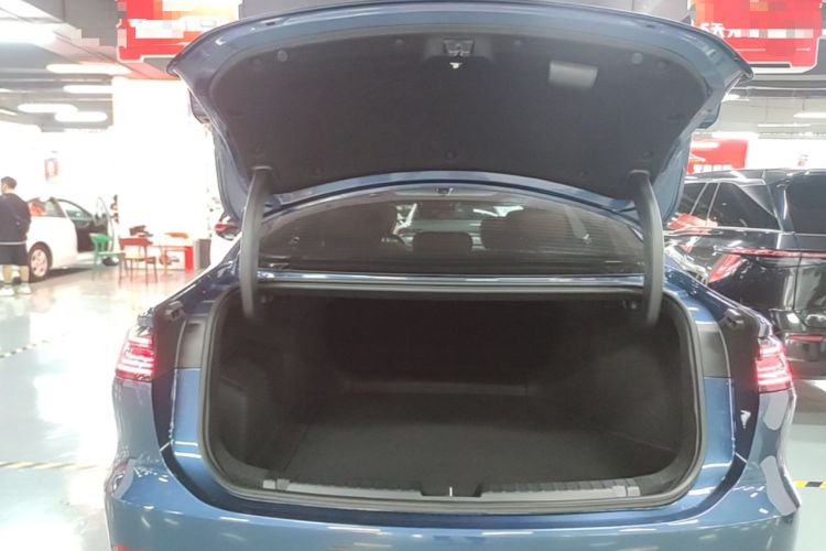Used Geely Galaxy A7 2025 Model EM-i 150km Starship Edition Trunk