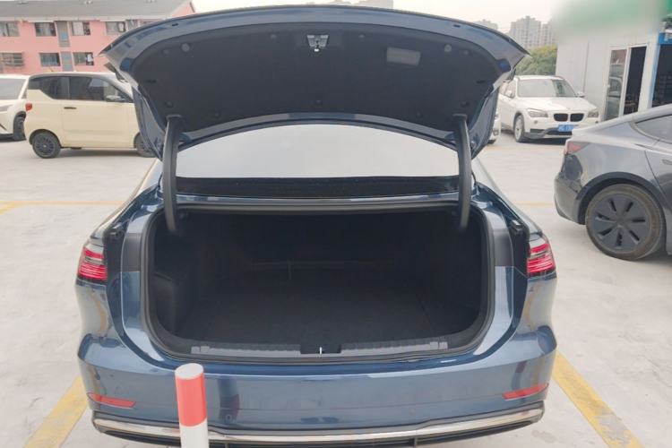 Used Geely Galaxy A7 2025 Model EM-i 150km Starship Edition Trunk