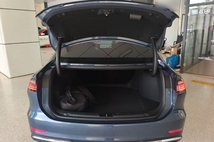 Used Geely Galaxy A7 2025 Model EM-i 150km Starship Edition Trunk