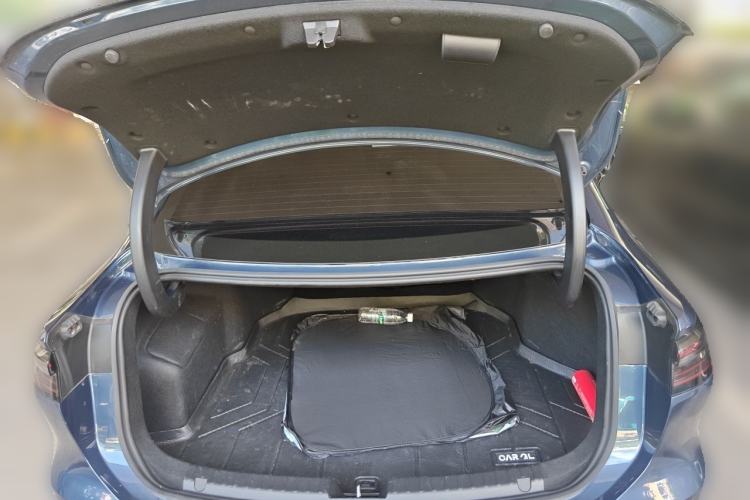 Used Geely Galaxy A7 2025 Model EM-i 70km Launch Edition Trunk