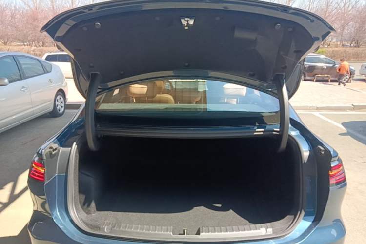 Used Geely Galaxy A7 2025 Model EM-i 150km Starship Edition Trunk