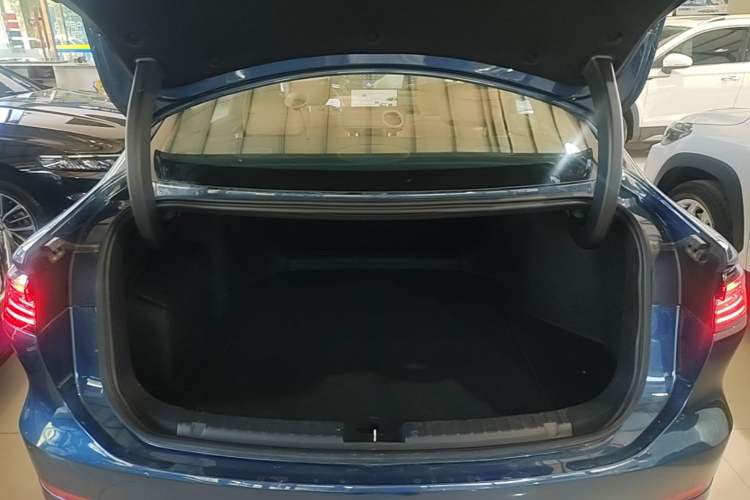 Used Geely Galaxy A7 2025 Model EM-i 150km Starship Edition Trunk