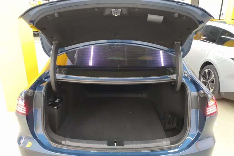 Used Geely Galaxy A7 2025 Model EM-i 150km Starship Edition Trunk