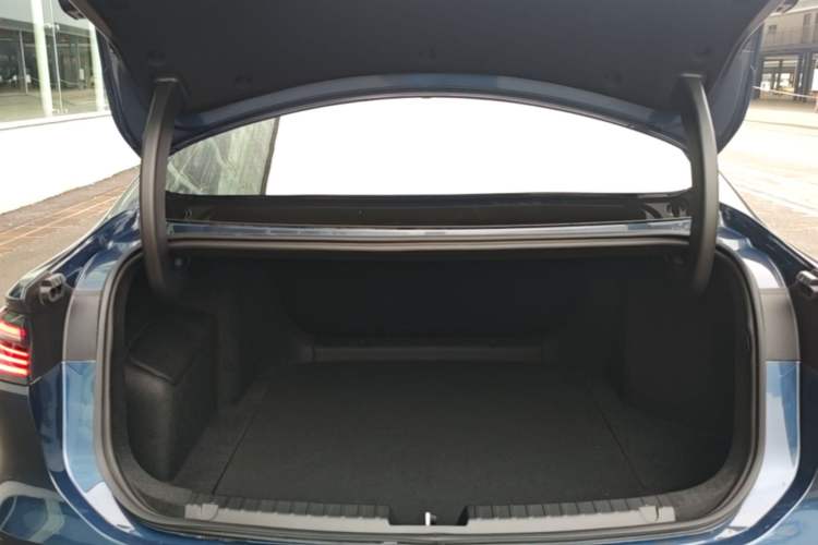 Used Geely Galaxy A7 2025 Model EM-i 150km Starship Edition Trunk