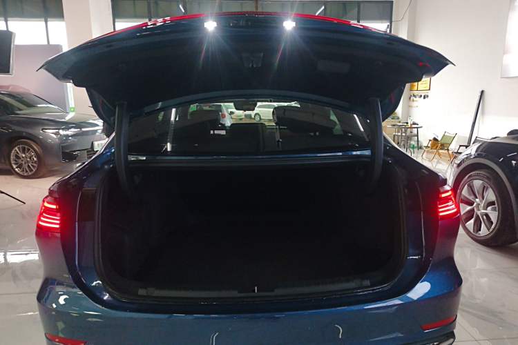 Used Geely Galaxy A7 2025 Model EM-i 150km Starship Edition Trunk