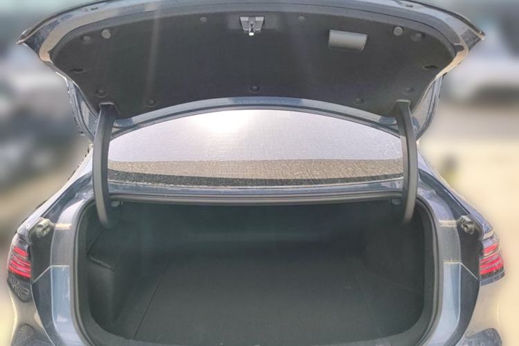 Used Geely Galaxy A7 2025 Model EM-i 150km Starship Edition Trunk