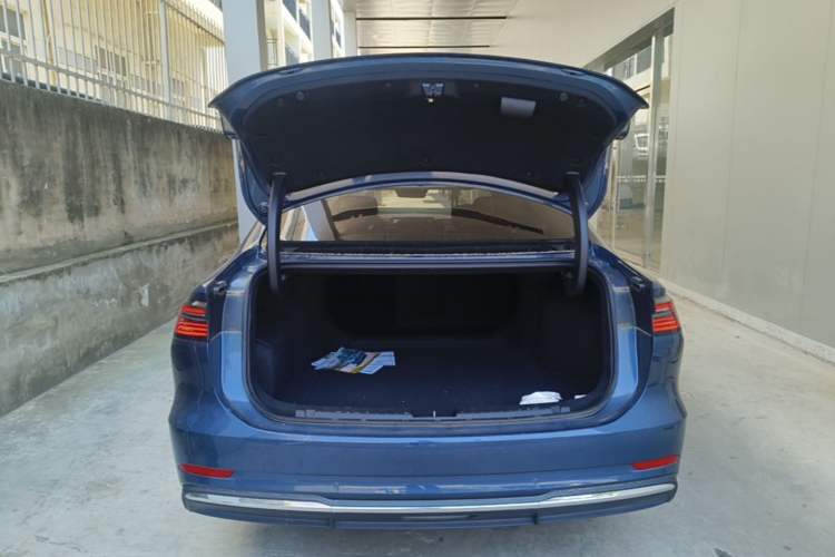 Used Geely Galaxy A7 2025 Model EM-i 150km Starship Edition Trunk