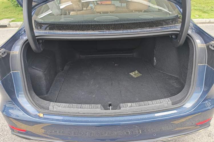 Used Geely Galaxy A7 2025 Model EM-i 150km Starship Edition Trunk