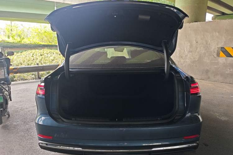 Used Geely Galaxy A7 2025 Model EM-i 150km Starship Edition Trunk