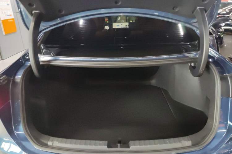 Used Geely Galaxy A7 2025 Model EM-i 150km Starship Edition Trunk