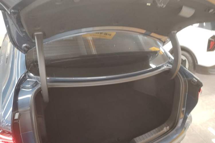 Used Geely Galaxy A7 2025 Model EM-i 150km Starship Edition Trunk