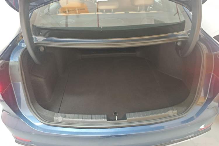 Used Geely Galaxy A7 2025 Model EM-i 150km Starship Edition Trunk