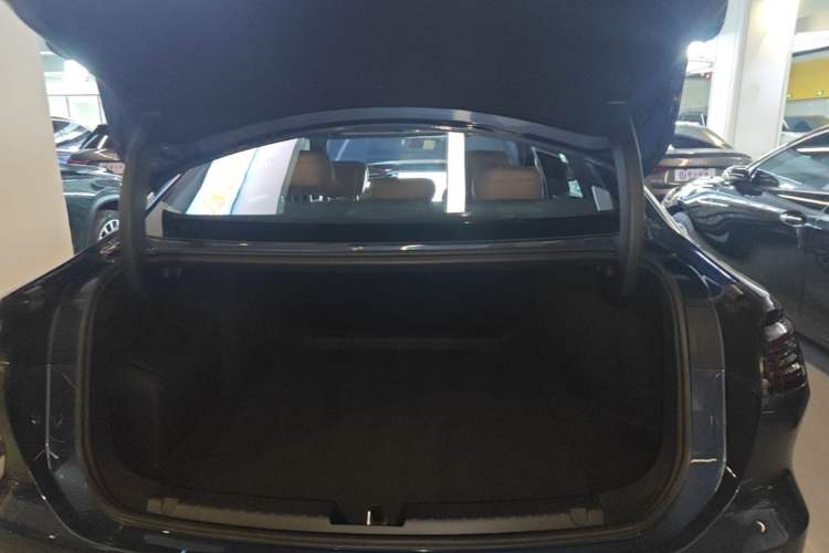 Used Geely Galaxy A7 2025 Model EM-i 150km Starship Edition Trunk