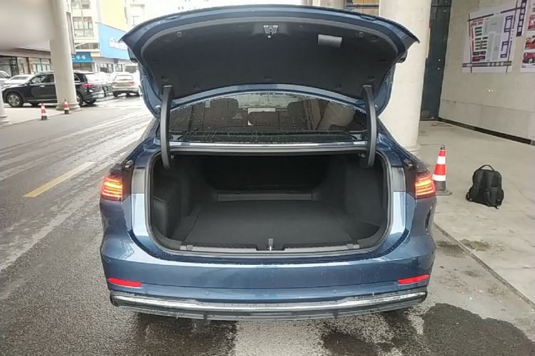 Used Geely Galaxy A7 2025 Model EM-i 150km Starship Edition Trunk