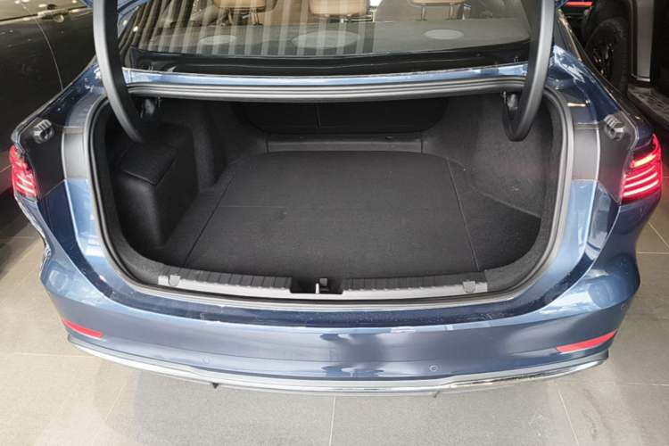 Used Geely Galaxy A7 2025 Model EM-i 150km Starship Edition Trunk