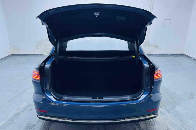 Used Geely Galaxy A7 2025 Model EM-i 150km Starship Edition Trunk