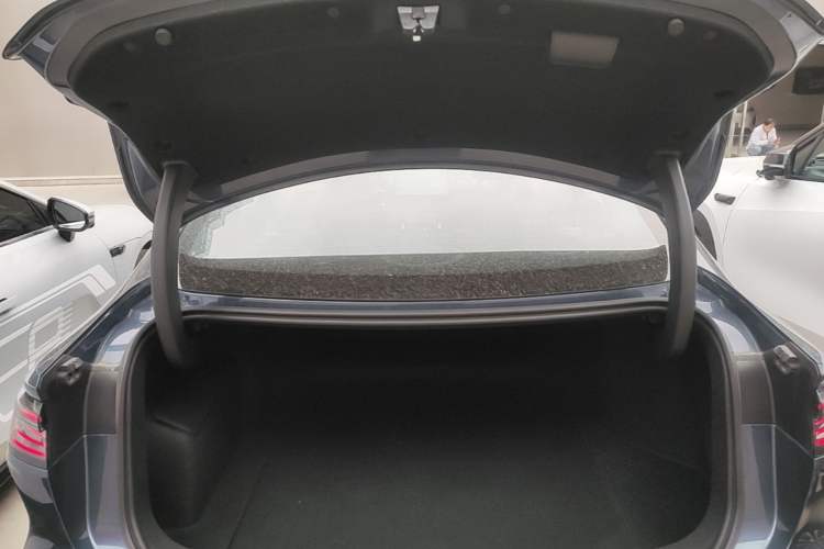 Used Geely Galaxy A7 2025 Model EM-i 150km Starship Edition Trunk
