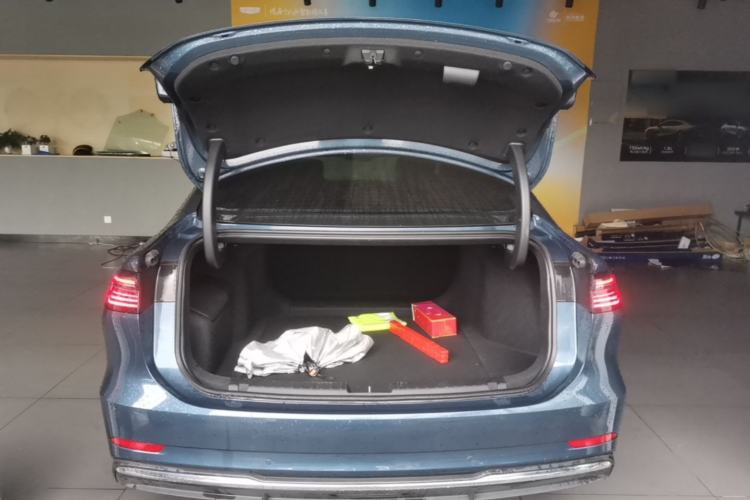 Used Geely Galaxy A7 2025 Model EM-i 150km Starship Edition Trunk