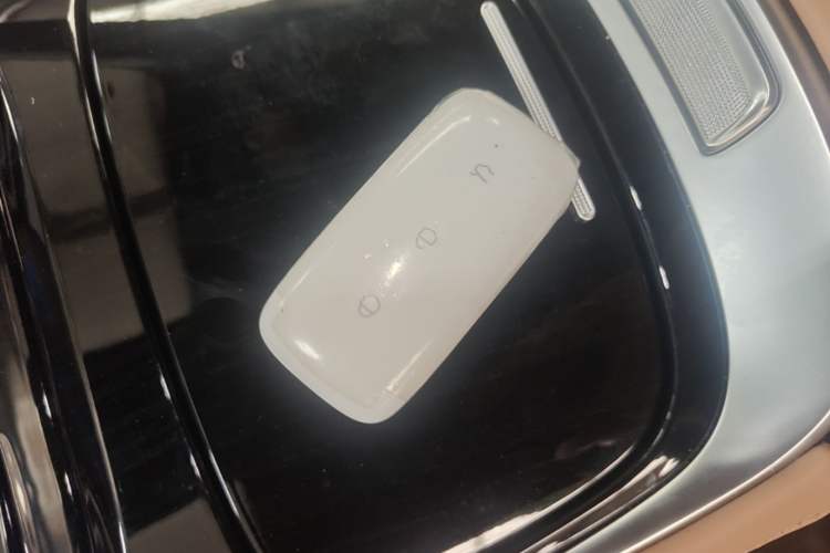 Used Geely Galaxy A7 2025 Model EM-i 150km Starship Edition Vehicle Key