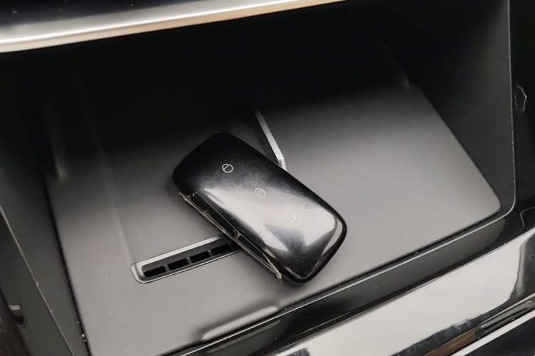 Used Geely Galaxy A7 2025 Model EM-i 150km Starship Edition Vehicle Key