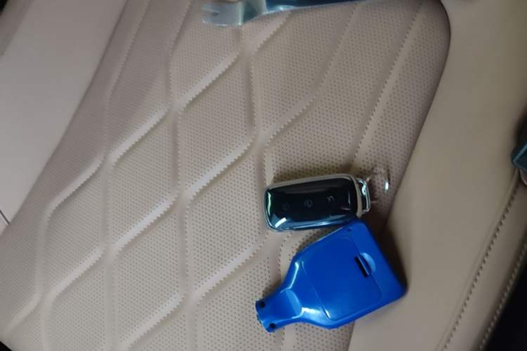 Used Geely Galaxy A7 2025 Model EM-i 150km Starship Edition Vehicle Key