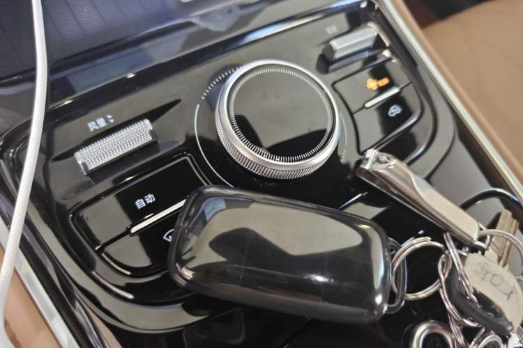 Used Geely Galaxy A7 2025 Model EM-i 70km Launch Edition Vehicle Key