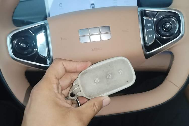 Used Geely Galaxy A7 2025 Model EM-i 150km Starship Edition Vehicle Key