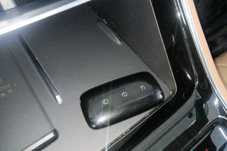 Used Geely Galaxy A7 2025 Model EM-i 150km Starship Edition Vehicle Key