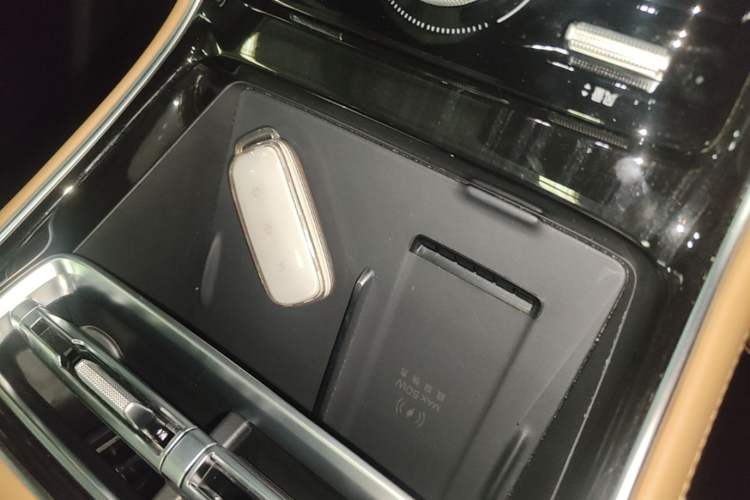 Used Geely Galaxy A7 2025 Model EM-i 150km Starship Edition Vehicle Key