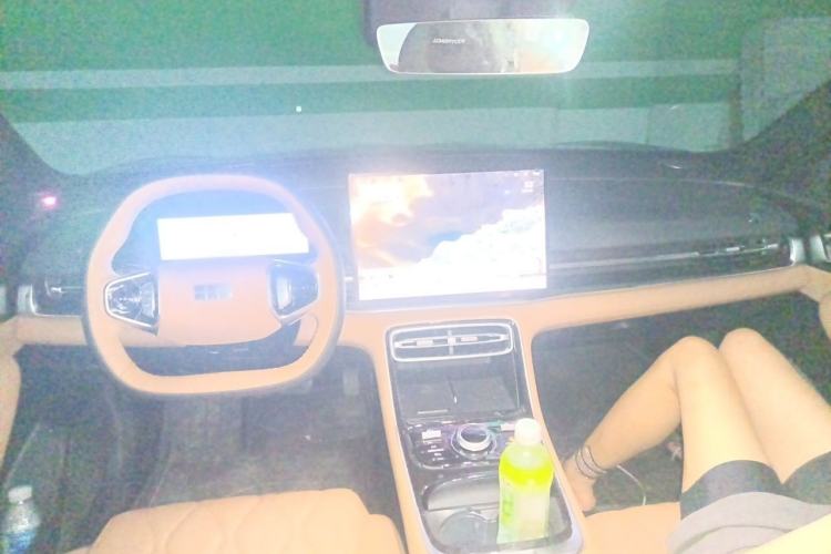 Used Geely Galaxy A7 2025 Model EM-i 150km Exploration+ Edition Center Console