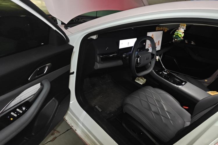 Used Geely Galaxy A7 2025 Model EM-i 150km Exploration+ Edition Driver Seat