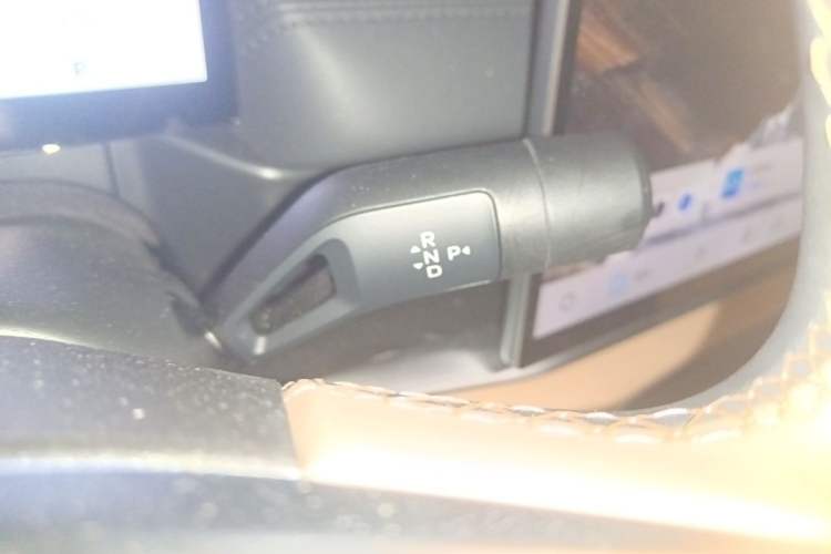 Used Geely Galaxy A7 2025 Model EM-i 150km Exploration+ Edition Gear Lever