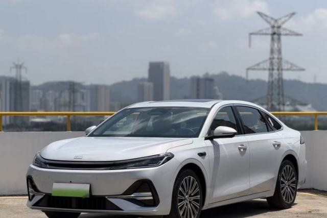 Used Geely Galaxy A7 2025 Model EM-i 150km Starship Edition