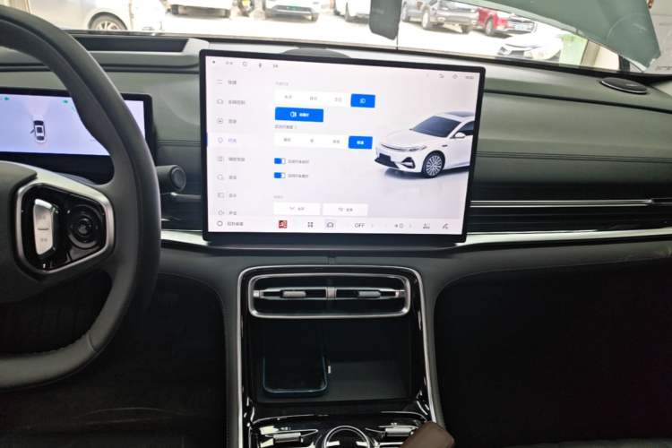 Used Geely Galaxy A7 2025 Model EM-i 150km Exploration+ Edition Audio And AC Panel