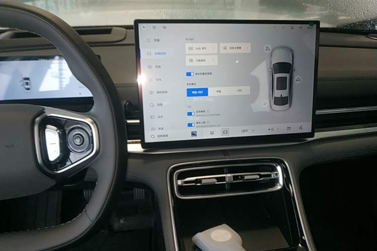 Used Geely Galaxy A7 2025 Model EM-i 150km Exploration+ Edition Audio And AC Panel
