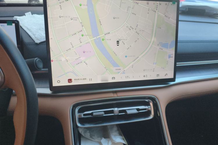 Used Geely Galaxy A7 2025 Model EM-i 150km Long-Distance Edition Audio And AC Panel
