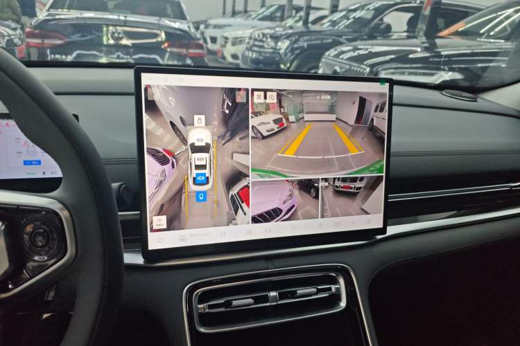 Used Geely Galaxy A7 2025 Model EM-i 70km Exploration Edition Audio And AC Panel