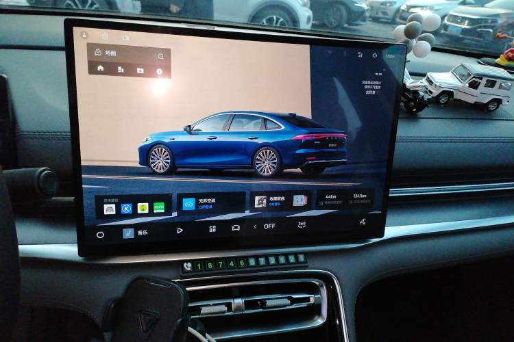 Used Geely Galaxy A7 2025 Model EM-i 70km Luxury Edition Audio And AC Panel